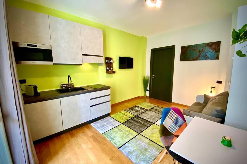 Spa Tiny Love Apartment Close To Milan-Como-Malpensa Saronno Buitenkant foto