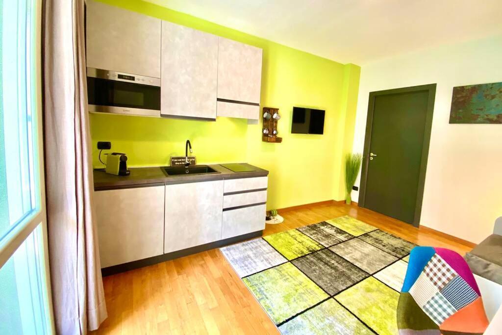 Spa Tiny Love Apartment Close To Milan-Como-Malpensa Saronno Buitenkant foto